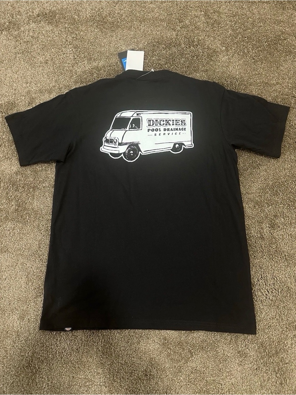 Dickies Skateboarding Pool Cleaning T-shirt Mens Size S BRAND NEW WITH TAGS